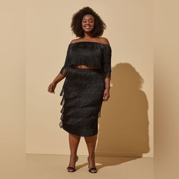 Ashley Stewart, Off The Shoulder Fringed Top size 26/28 Black NWT in packaging - Picture 3 of 6